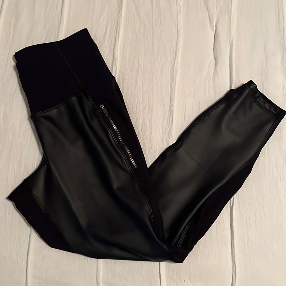 Old Navy Active Faux Leather Leggings